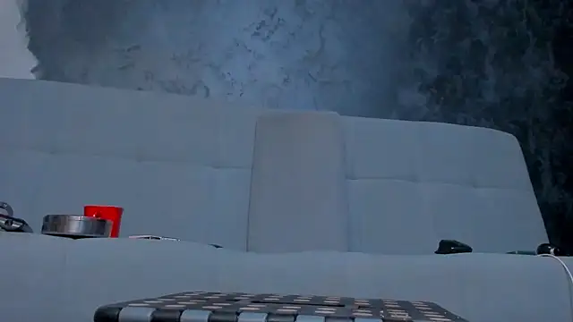 CLOUDYMARK Chat XXX live