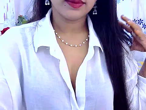 Noor_Zarin27 Adlı Modelin Canlı XXX Sohbeti