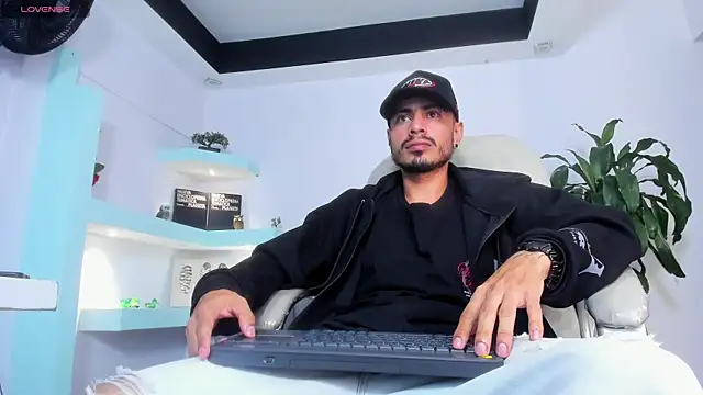 Chatroom XXX en direct de MatthewRoberts