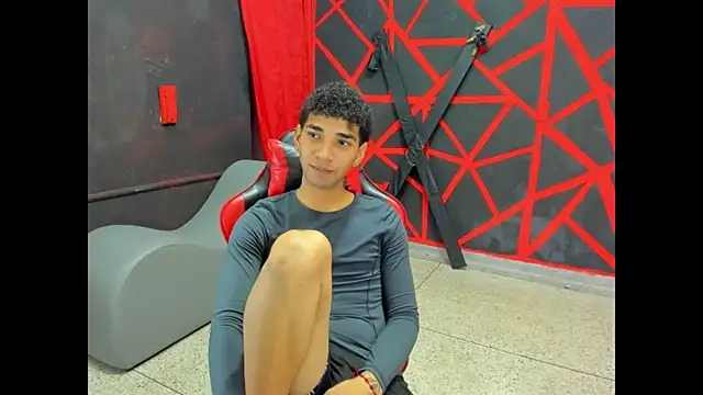 efrain_boy Live XXX-chat