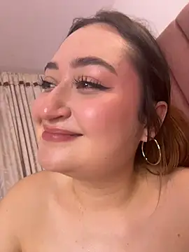 CelesteValencia Adlı Modelin Canlı XXX Sohbeti