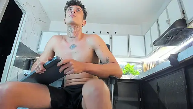 ostbot_ Live XXX Chat