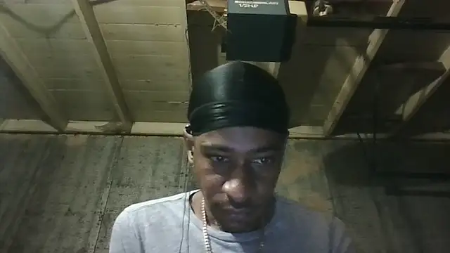 Leo99842's Live XXX Chat