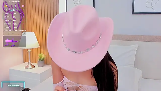 צ'אט XXX בשידור חי של rose_amour