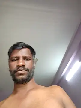 Paramkeerthi লাইভ XXX চ্যাট