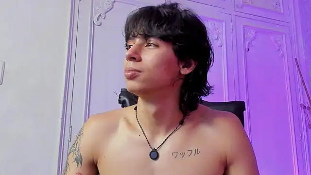 Czat XXX na żywo – Tyler_durten