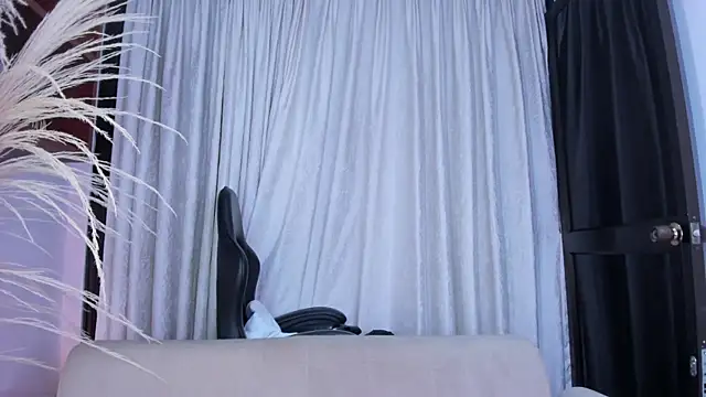 Онлайн чат XXX CandyDance1_