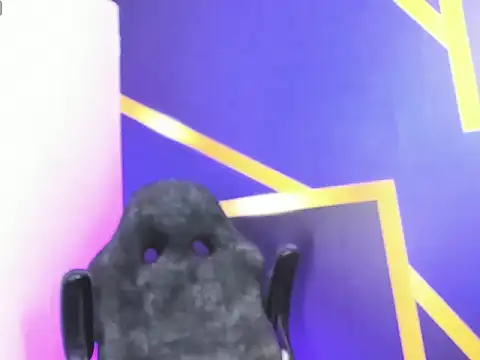 Tatihanaperez élő XXX-chatje
