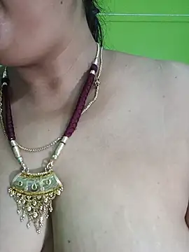 priya_curvy 라이브 XXX 채팅