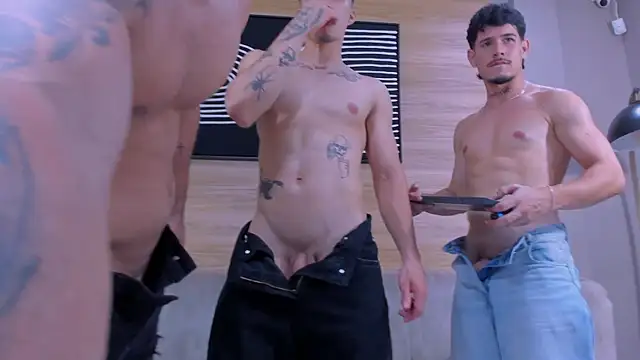 mike_friends Chat XXX in diretta