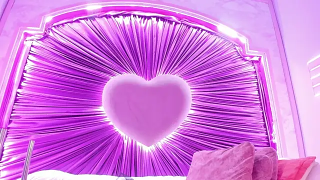 دردشة Lushi_Love الجن سية المباشرة
