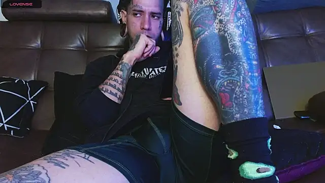 jhonny__ackerman élő XXX-chatje