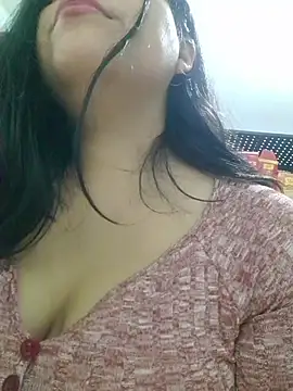 Kalani_Engel Adlı Modelin Canlı XXX Sohbeti