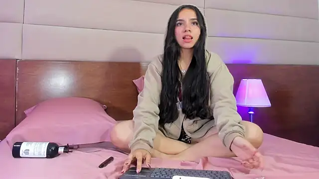 lysbani Adlı Modelin Canlı XXX Sohbeti