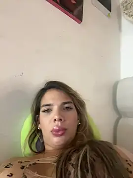 Valery-Madrid's Live XXX Chat