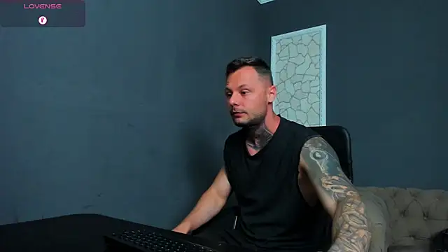 BrianHunts Live XXX Chat