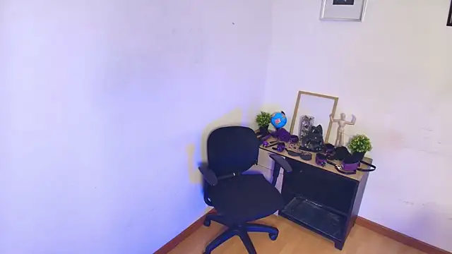 צ'אט XXX בשידור חי של Jade_Agliyah_