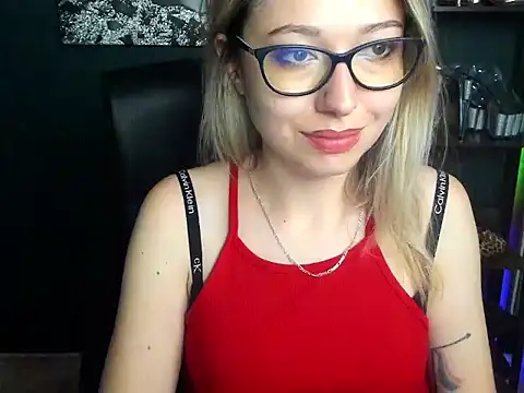 loveHeidi Chat XXX live