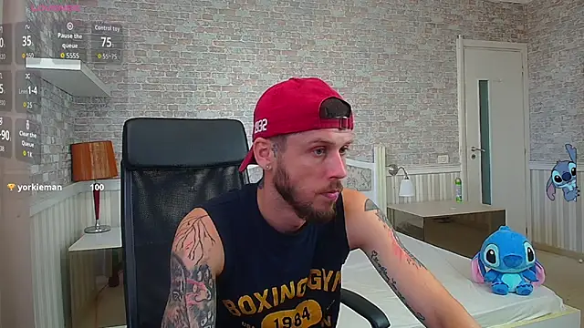 צ'אט XXX בשידור חי של JonahShaw
