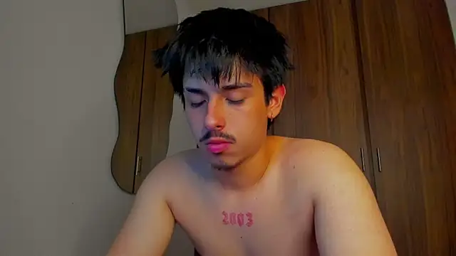Maximo_MillerのライブXXXチャット