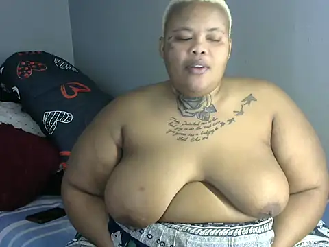 Pertunjukan Kamera Web Taraj_thee_thick