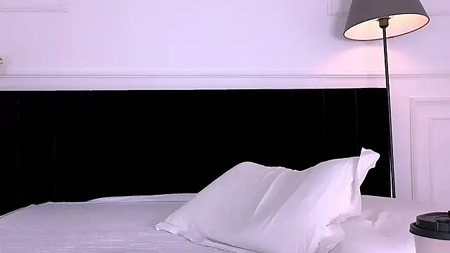 NoraAddams live XXX chat