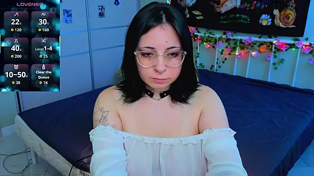 BellaKvarc XXX чат на живо