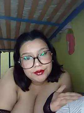 celprettyy XXX чат на живо