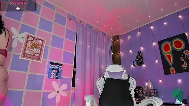 cherrybom_'s Live XXX Chat