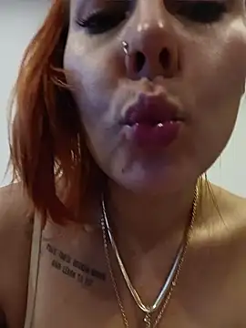 دردشة AnnyaEvans الجنسية المباشرة