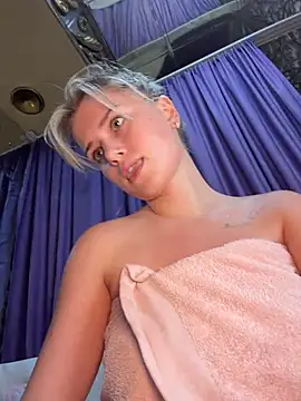 NinaVerse Chat XXX in diretta