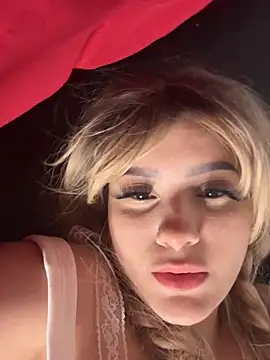 akirahattori's Live XXX Chat