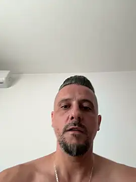 InsaneMattt live XXX chat