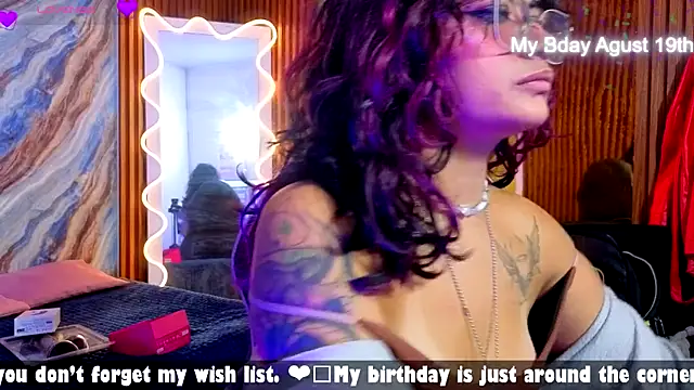 kristen_tay Chat XXX in diretta
