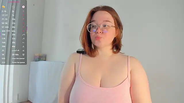 DebbieWoood Chat XXX in diretta