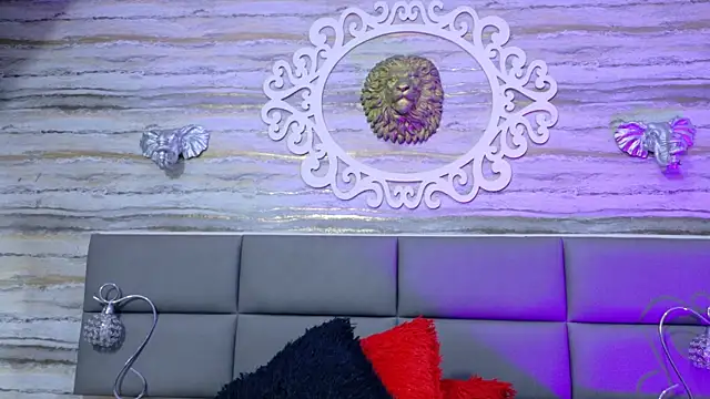 yungelitamor_'s Live XXX Chat