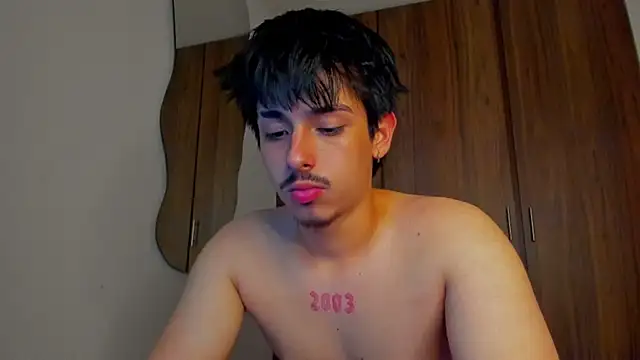 Maximo_Miller Chat XXX live
