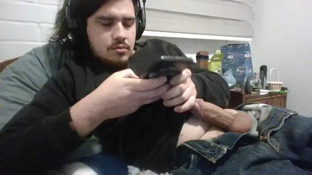 hung_weeb Chat XXX live