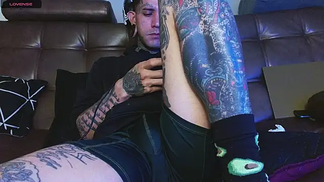 Онлайн чат XXX jhonny__ackerman