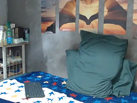 Natsboii লাইভ XXX চ্যাট