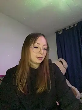 Chatroom XXX en direct de Caamii_