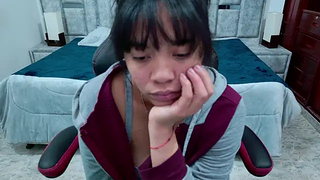 Czat XXX na żywo – laureentt_