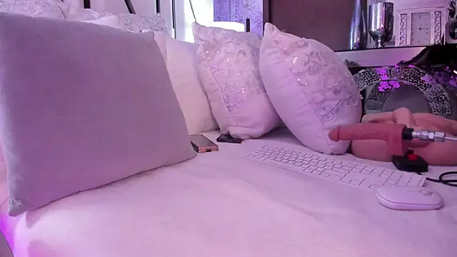 Chatroom XXX en direct de _valeria___