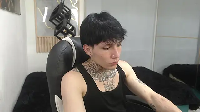 Cry_thereal 现场XXX聊天