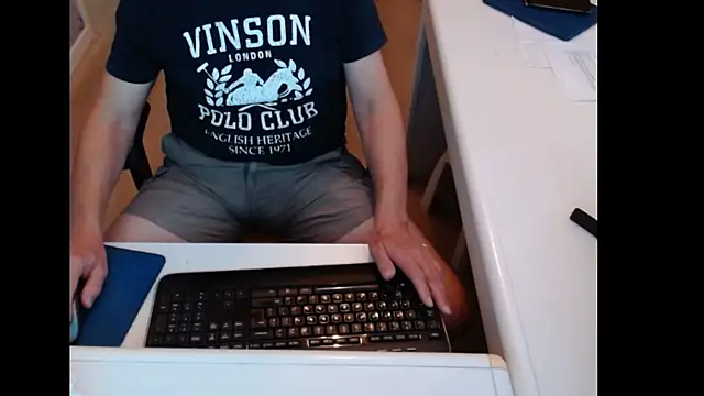 dutchpornking Chat XXX in diretta