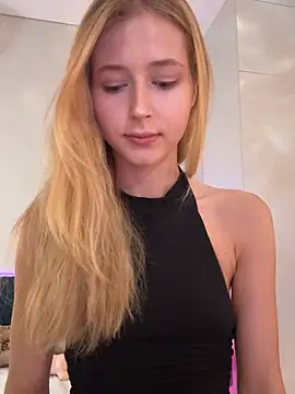 LunaRase's Live XXX Chat