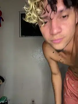XXX chat uživo modela Meriida