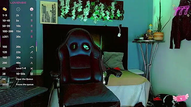 HannibalLester XXX чат на живо