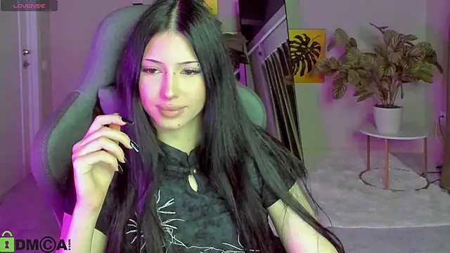 DianaRayyy Chat XXX in diretta