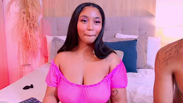Chatroom XXX en direct de RoseAndDominic